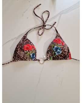 Cleopatra triangolo anello centrale